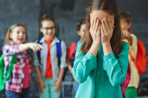 girl-crying-2023-11-27-05-01-42-utc