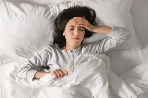 girl-makes-a-choice-between-healthy-and-harmful-fo-2023-11-27-05-21-30-utc (7)