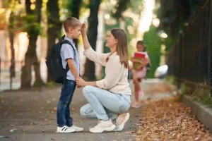 Okula Gitmek İstemeyen Çocuğuma Nasıl Yaklaşmalıyım_